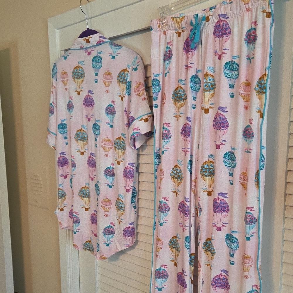 Womwns Hot Air Balloon Pajama Set - Pink - Picture 2 of 7